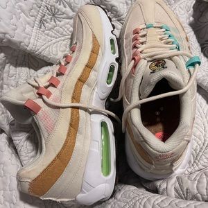 nike pineapple air max